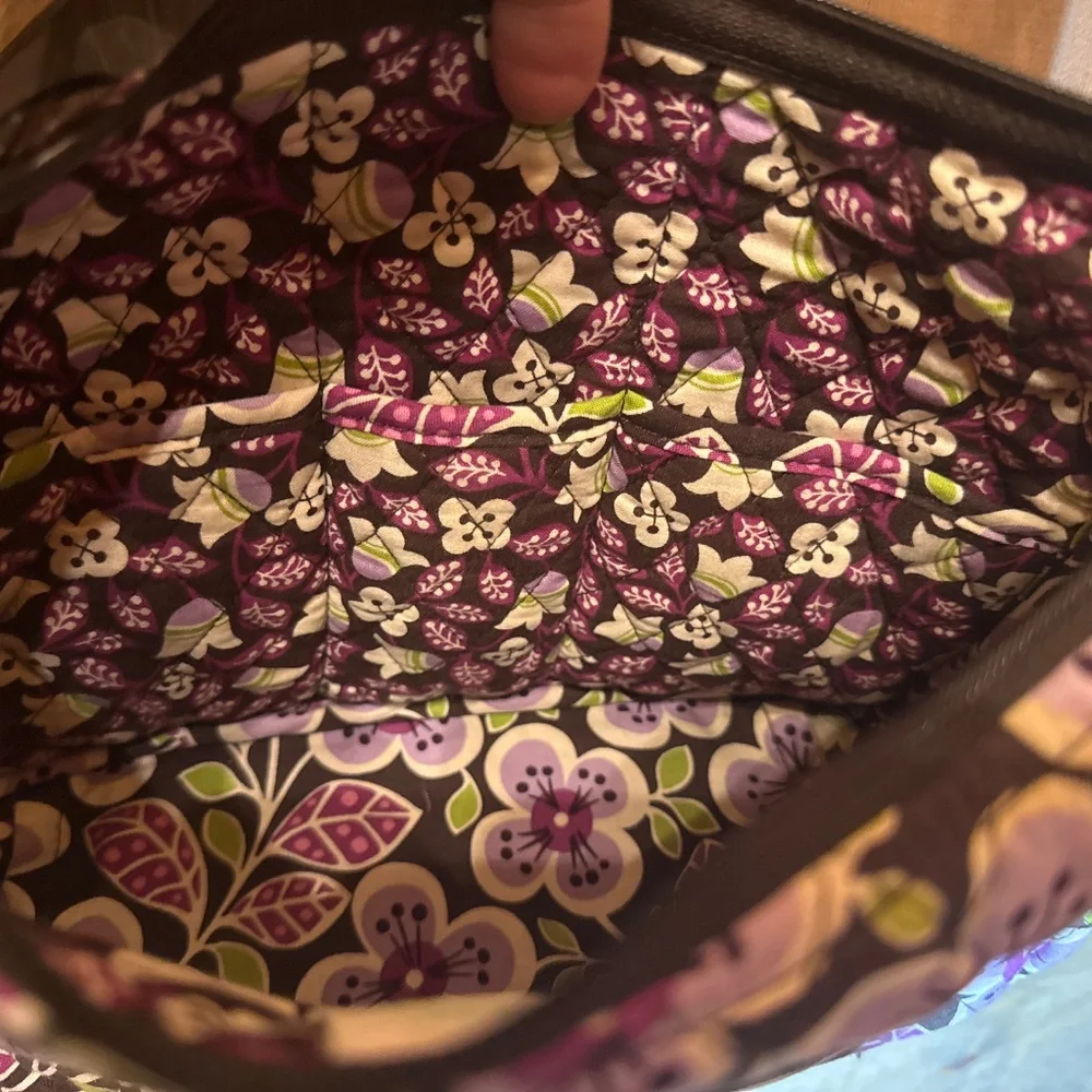Vera Bradley On The Go Plum Petals - Picture 6 of 8